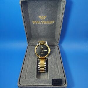 Vintage 1993 Waltham Day-Date 34mm Mens Quartz Watch Full Set Box Papers Tag